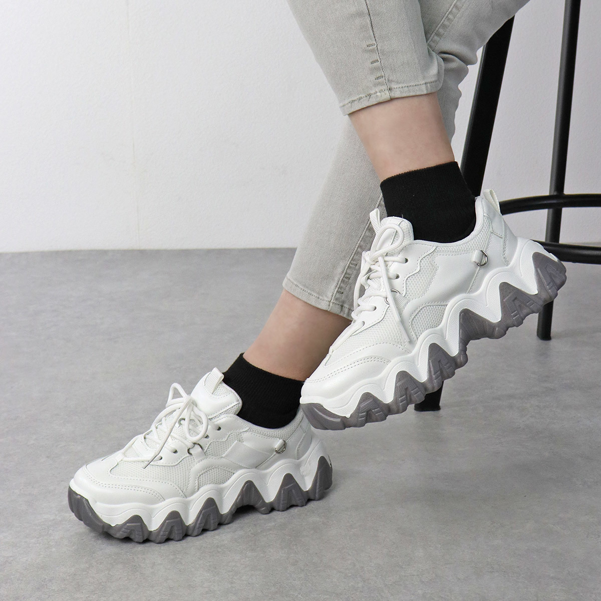 売り切れ続出っ！春におすすめ厚底スニーカー✨