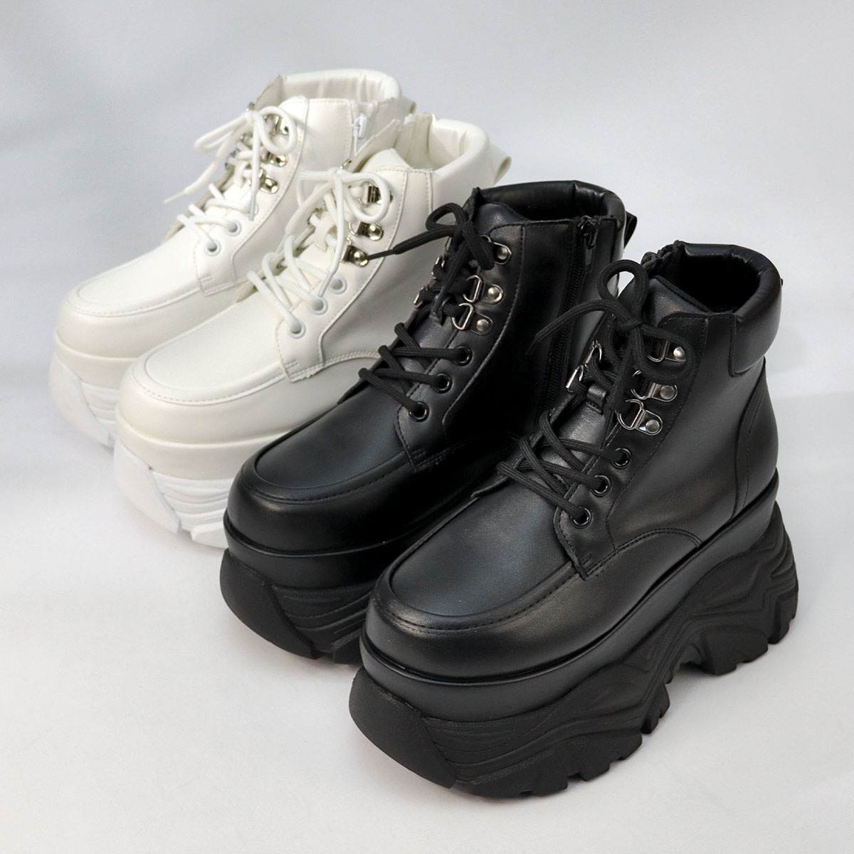 ＼再入荷～‼／厚底レースアップブーツ♥
